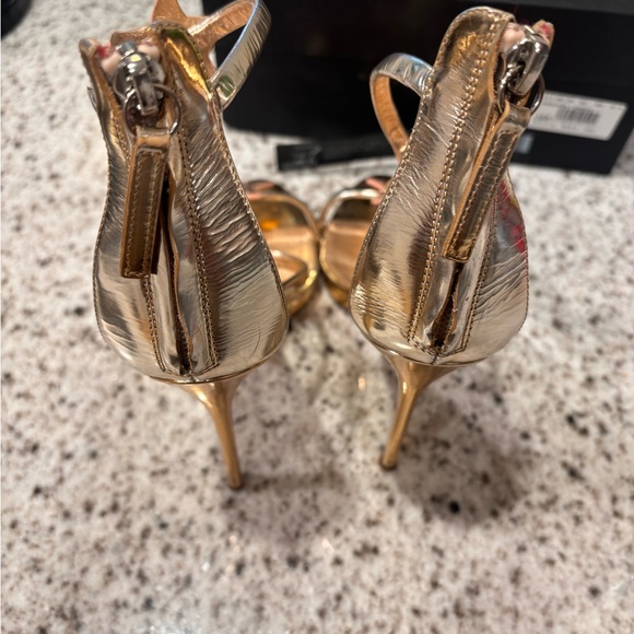Women’s Size 38.5 Rose Gold Giuseppe Zanotti Sandals - Picture 7 of 8